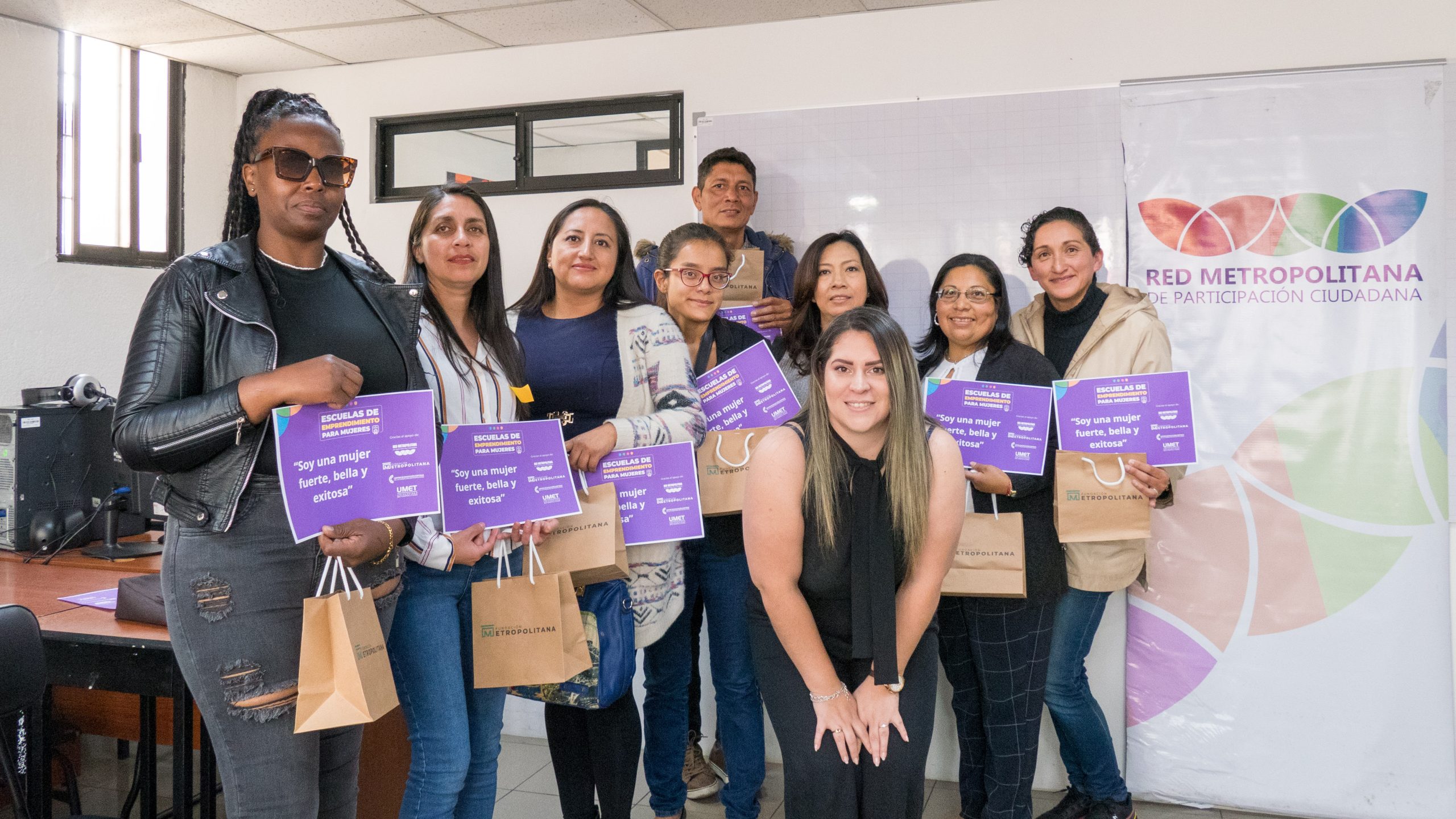 Clausura de la Primera Escuela de Emprendimiento para Mujeres